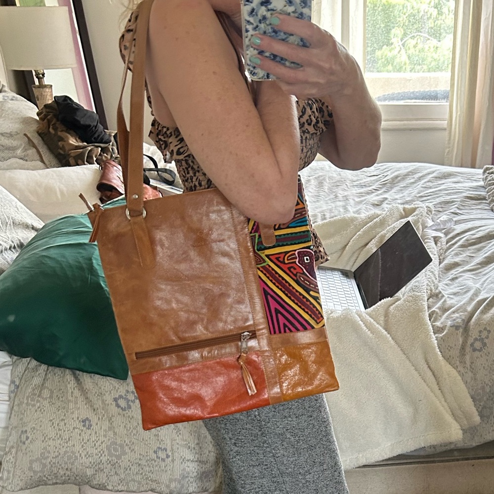 Colombian leather beautiful bag with Colombian fabric